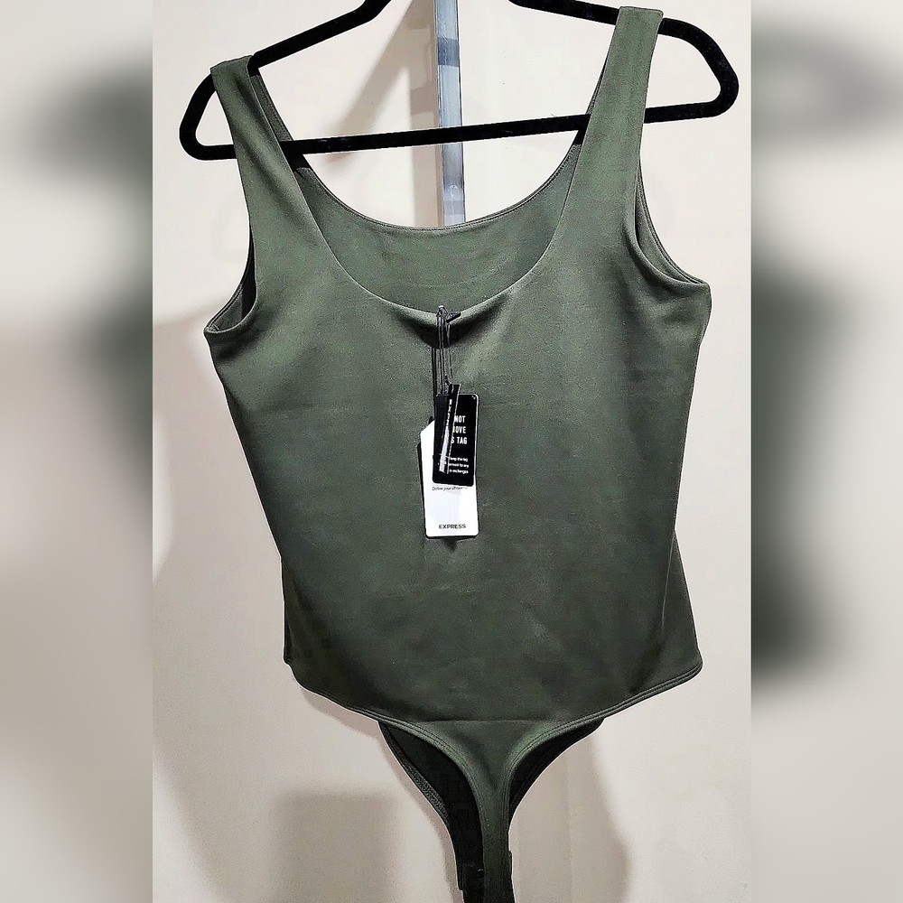 NWT Express Body Contour Scoop Neck Compression Bodysuit (Thong) Large